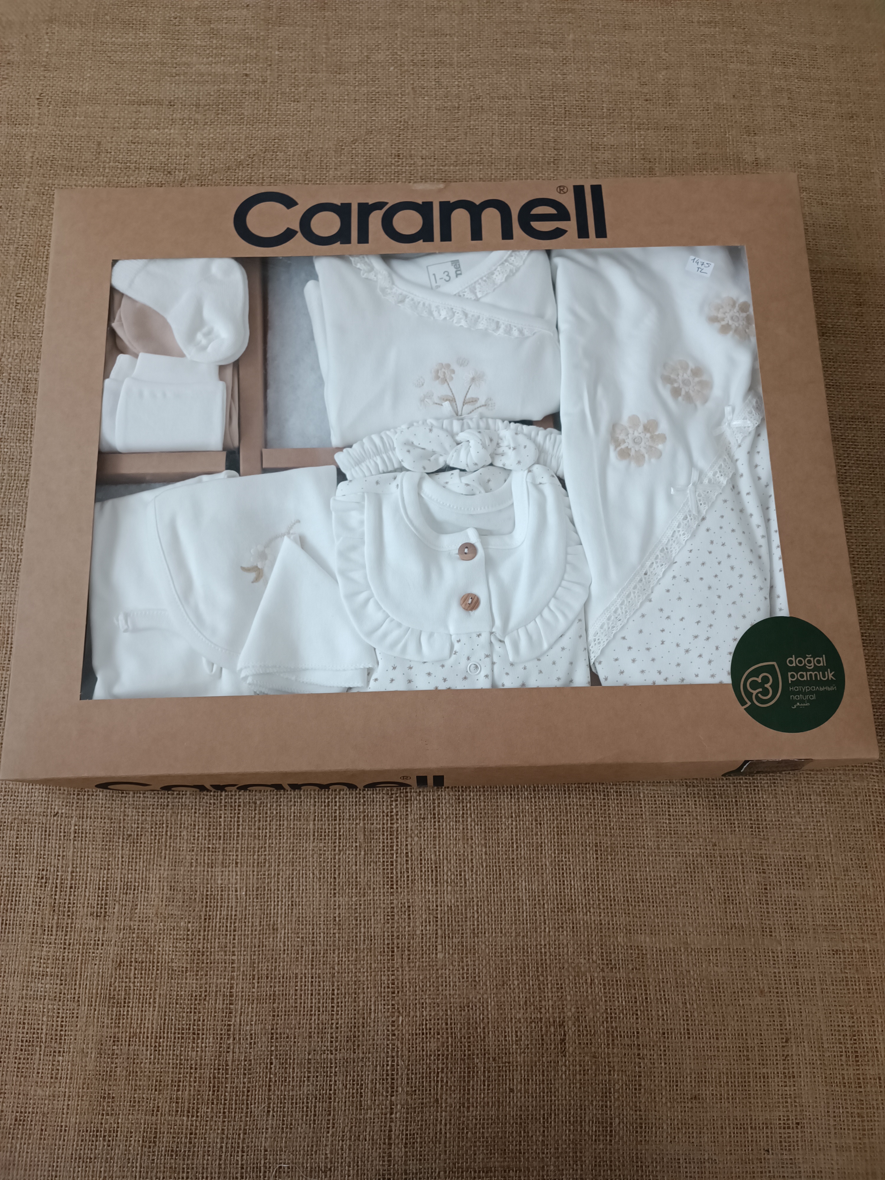 CARAMEL KIZ BEBEK 10'LU HASTANE ÇIKIŞ SETİ